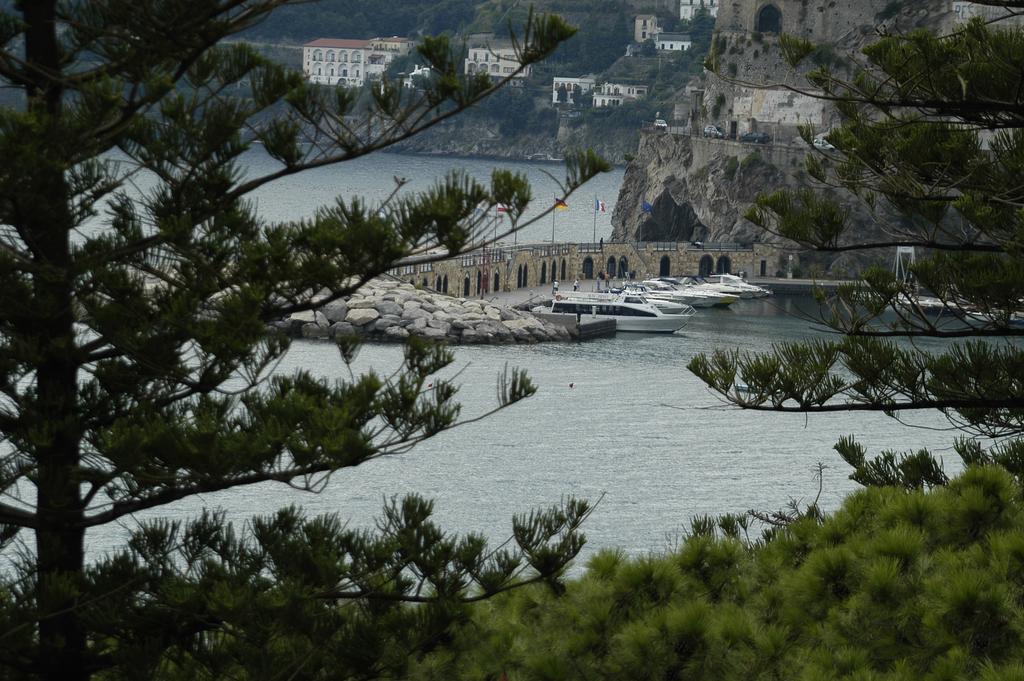 Tizi Apartments Maiori Εξωτερικό φωτογραφία